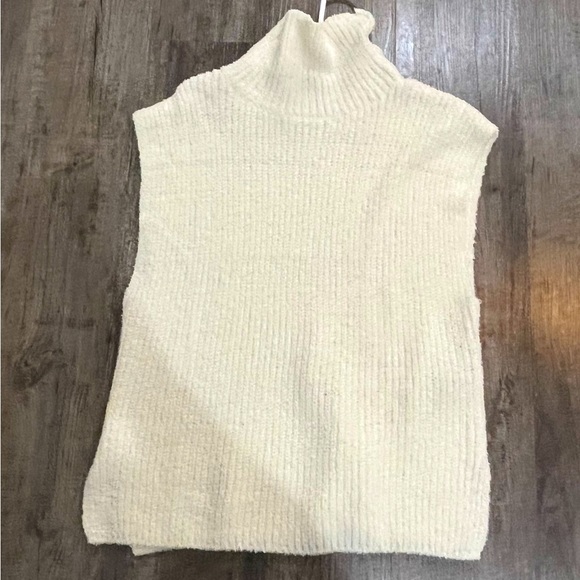 Zara large - Picture 1 of 1